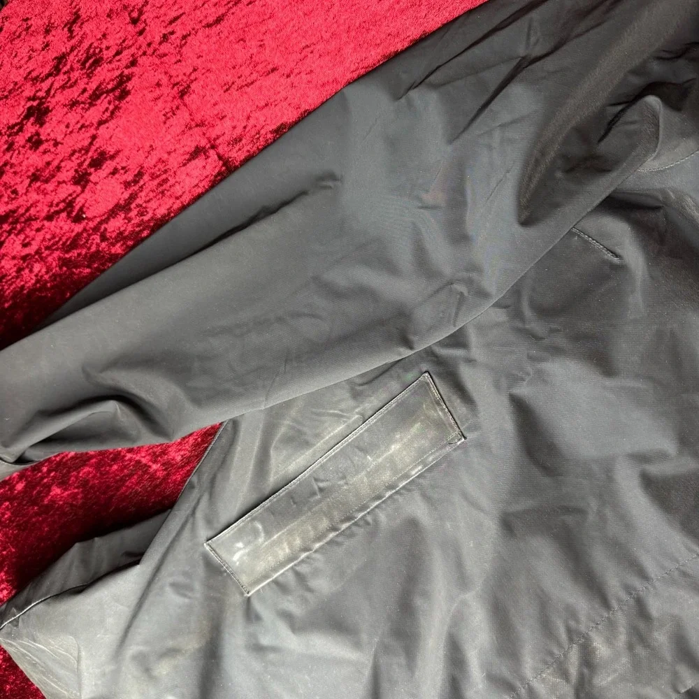 Columbia Pouring Adventure III Waterproof Jacket‎ Mens M Black Omni-Tech Hooded